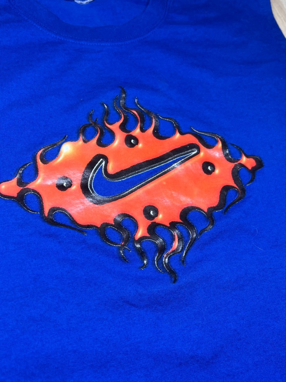 VINTAGE Y2K NIKE TRIBAL FLAME CENTER SWOOSH SLEEVELESS MEDIUM TEE
